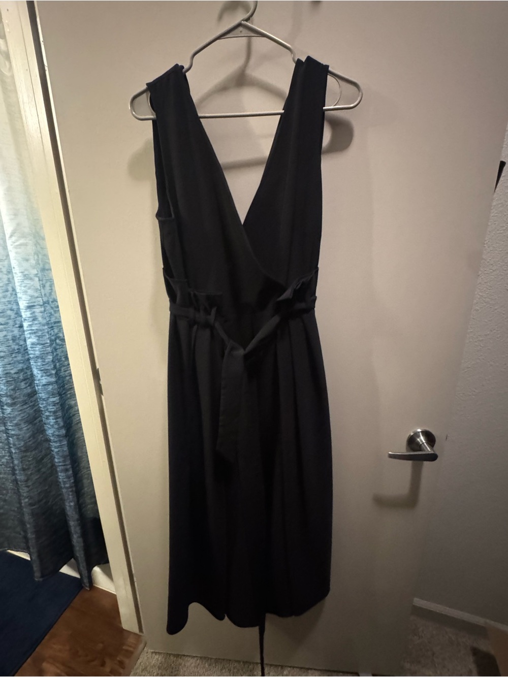 Classic Black V-Neck Sleeveless Capri Jumpsuit
